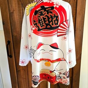 LAI MENG FIVE CATS KIMONO.  WHITE WITH CAT DETAIL ON BACK